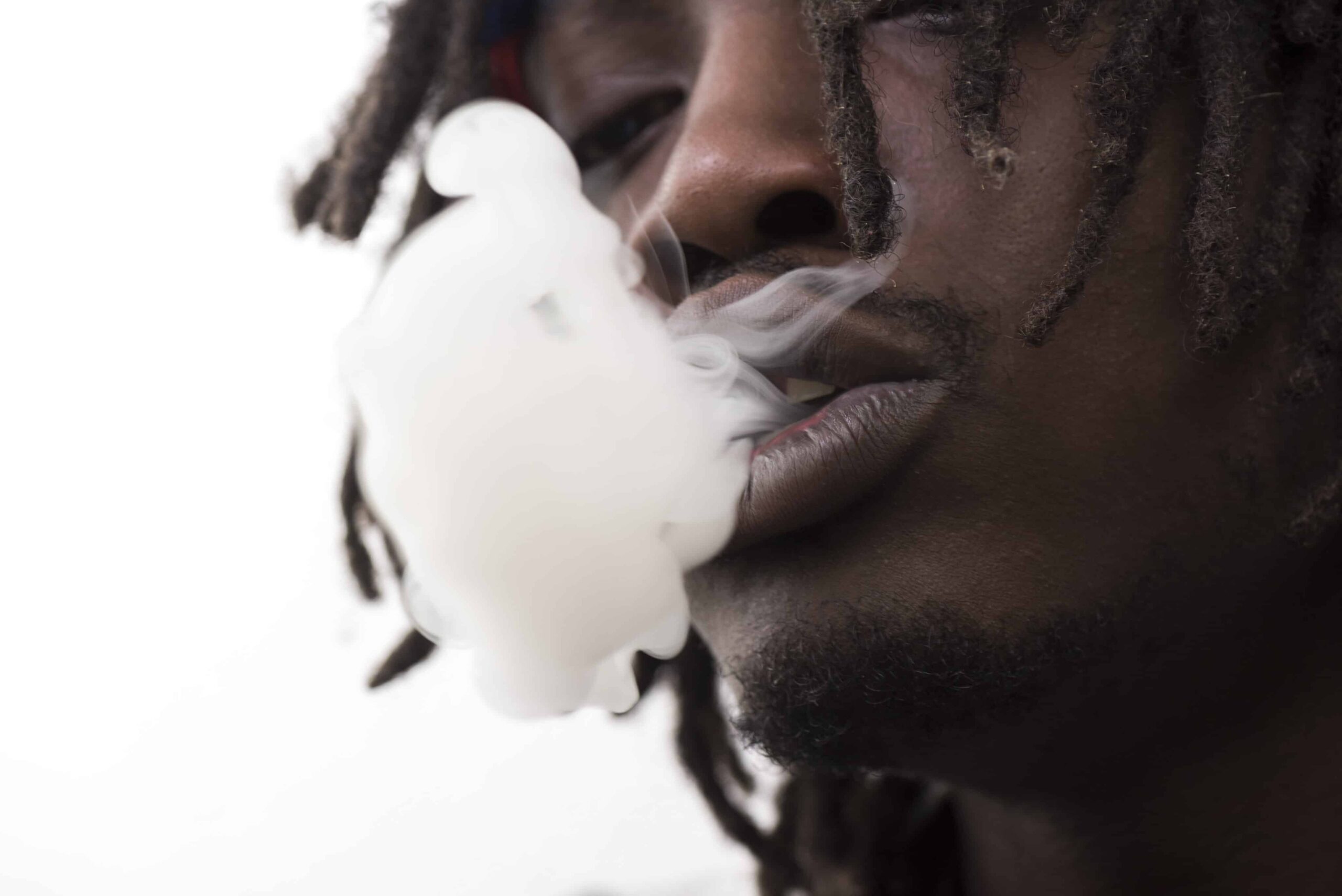 Smoking Surpasses Injection as Leading Ingestion Method in Overdose Deaths