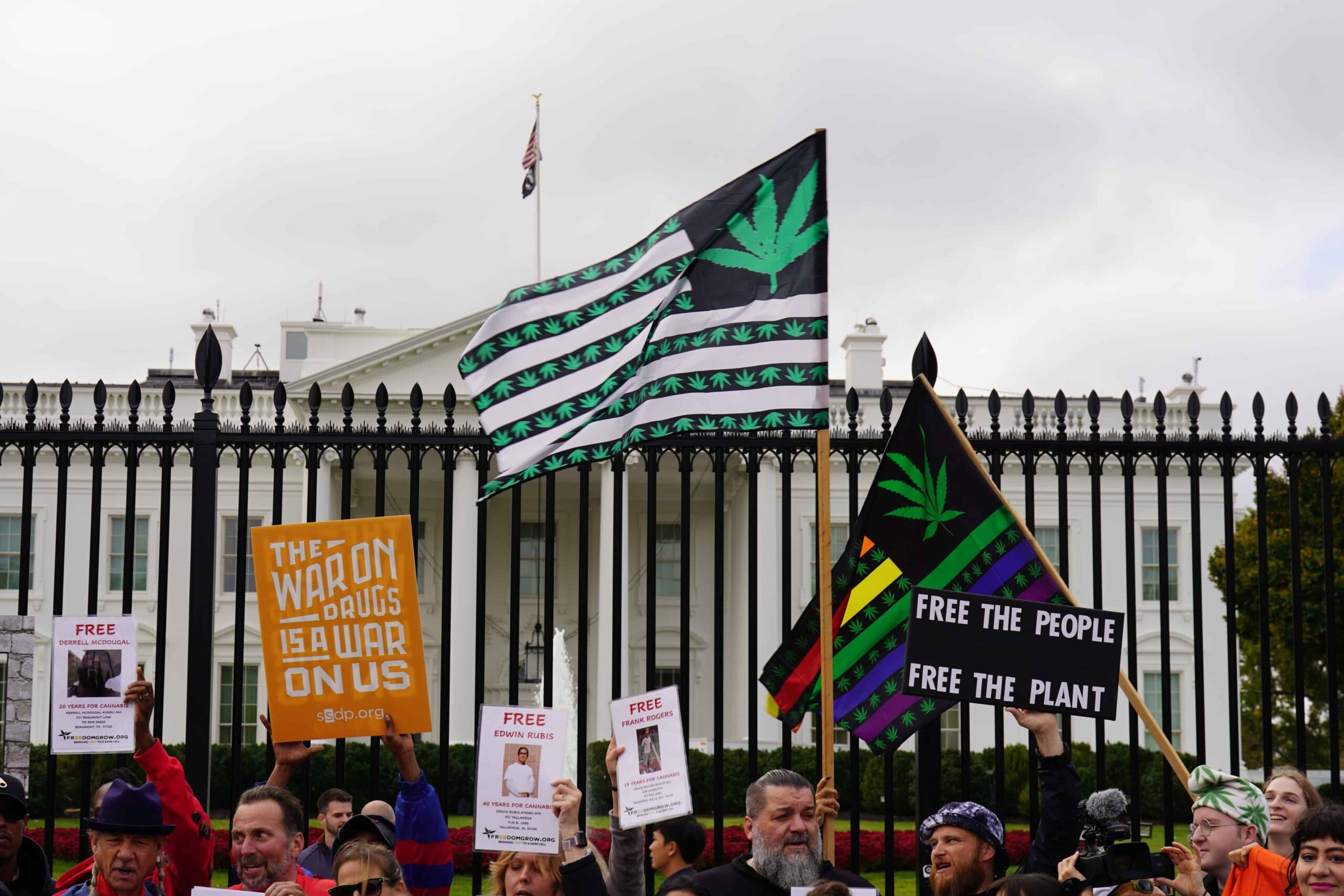 Pew Survey Finds 9 in 10 Americans Support Pot Legalization