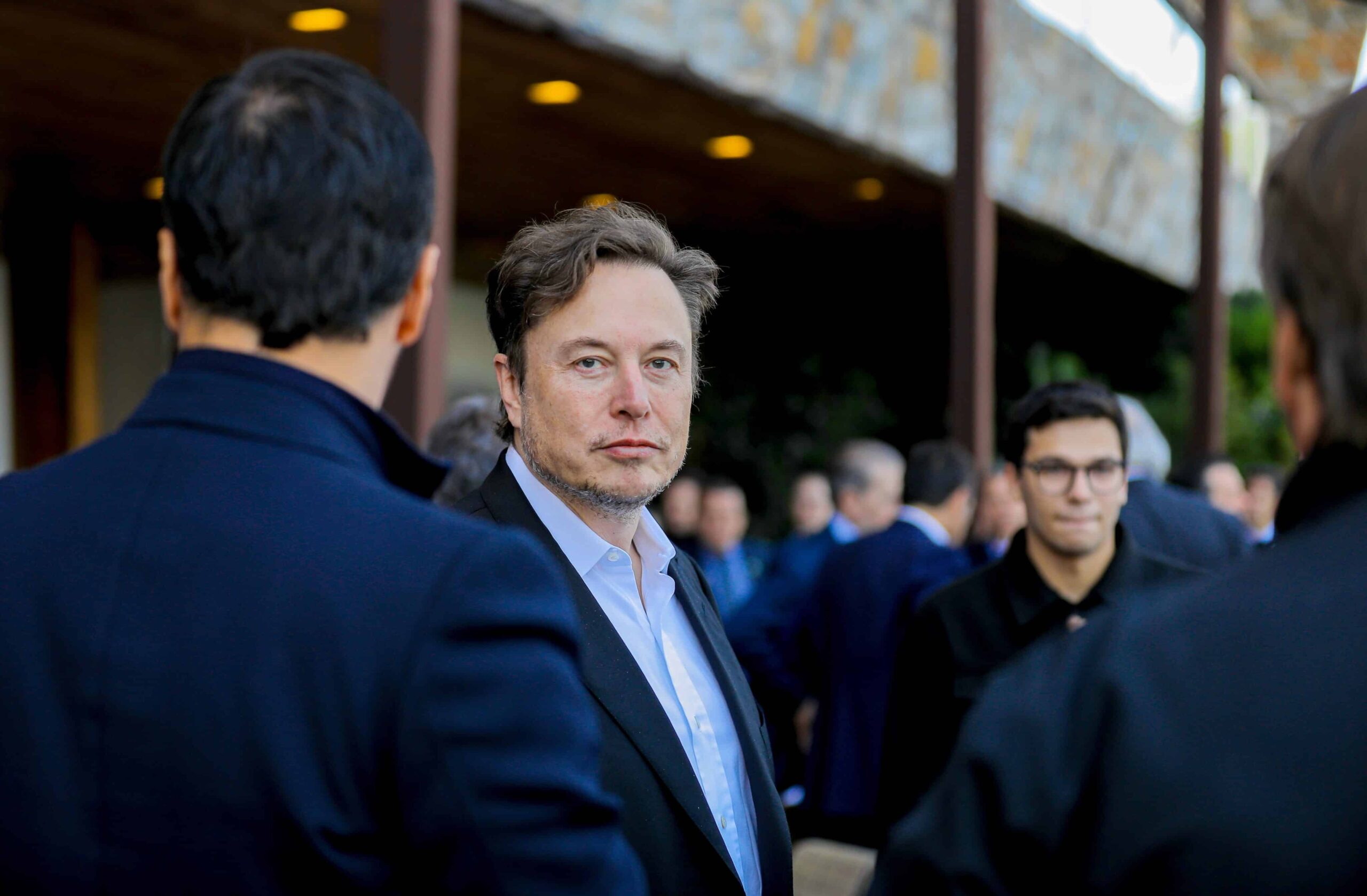 Elon Musk Says He’s ‘Almost Always’ Sober During Late-Night Posting Sessions